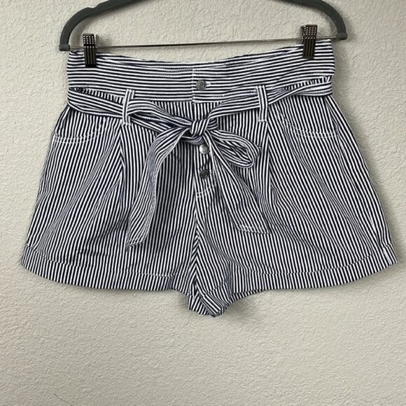 Gap High Rise Pleat Front Striped Cuffed Paperbag Shorts Button Fly Sz 8 - Picture 4 of 14